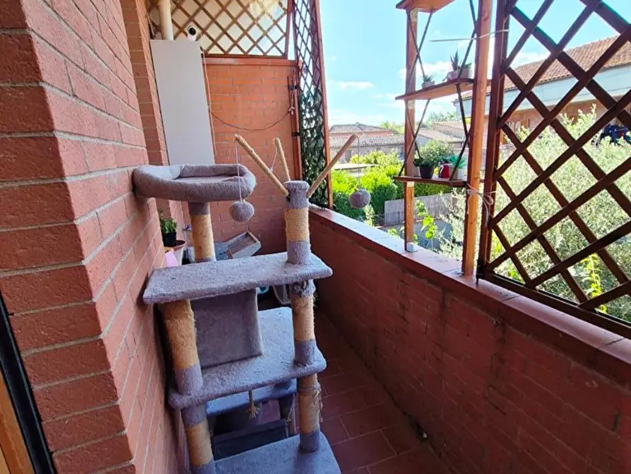 Immagine 10 di Appartamento in vendita  a Siena