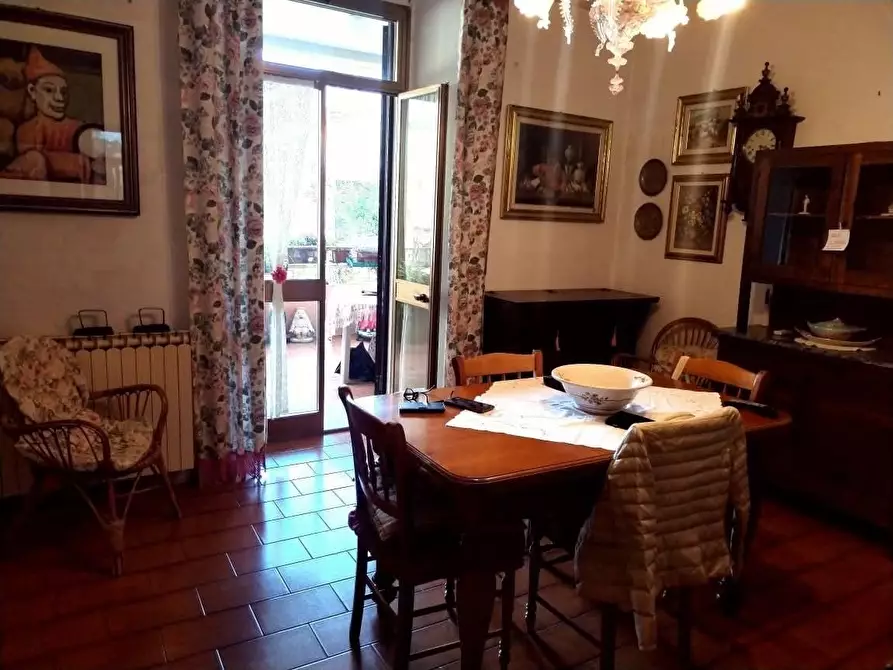 Immagine 5 di Casa indipendente in vendita  a Massa