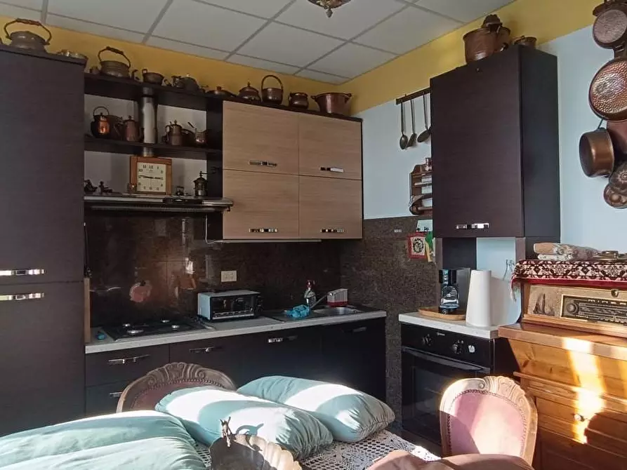 Immagine 15 di Attività artigianale in vendita  a Carrara