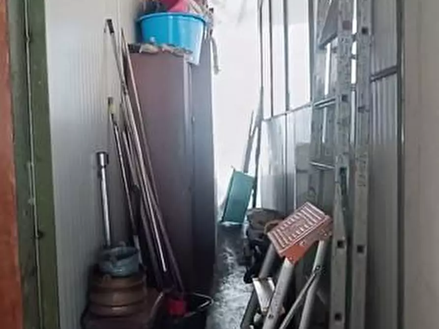 Immagine 11 di Attività artigianale in vendita  a Carrara