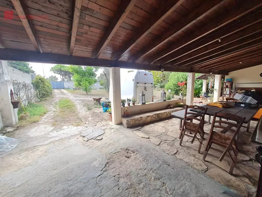 Immagine 11 di Villa in vendita  a Lecce