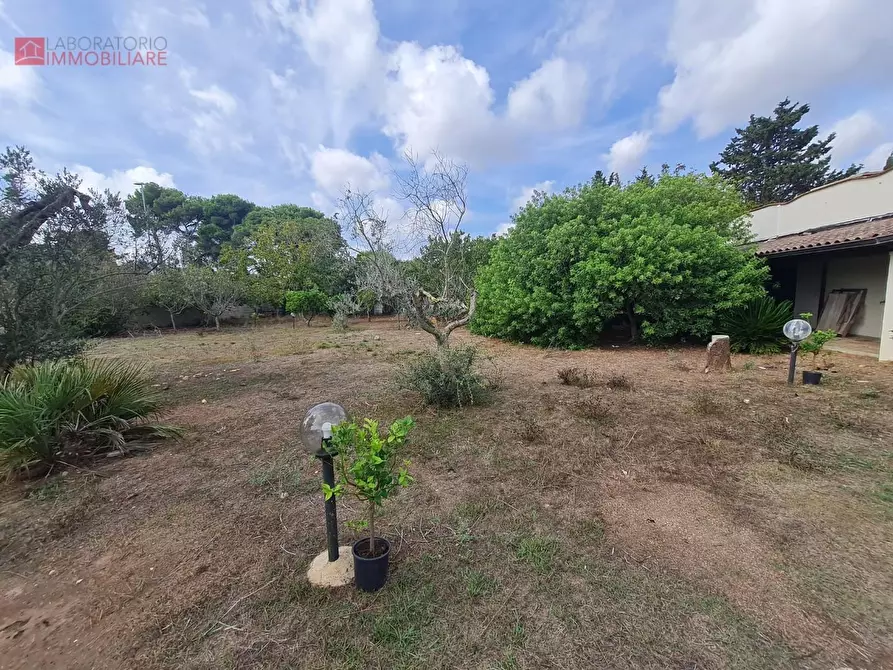 Immagine 36 di Villa in vendita  a Lecce