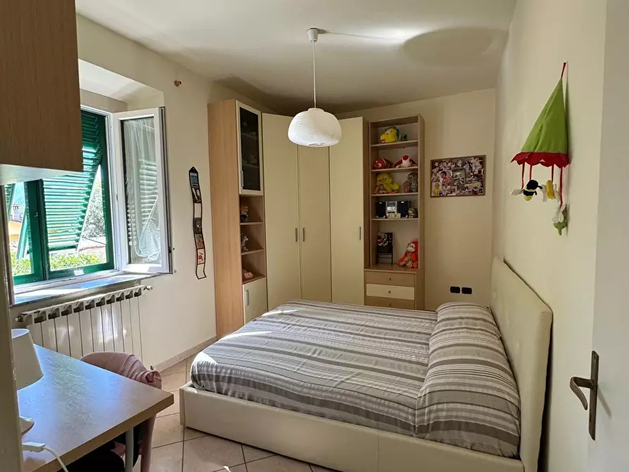 Immagine 11 di Casa semindipendente in vendita  a Lucca