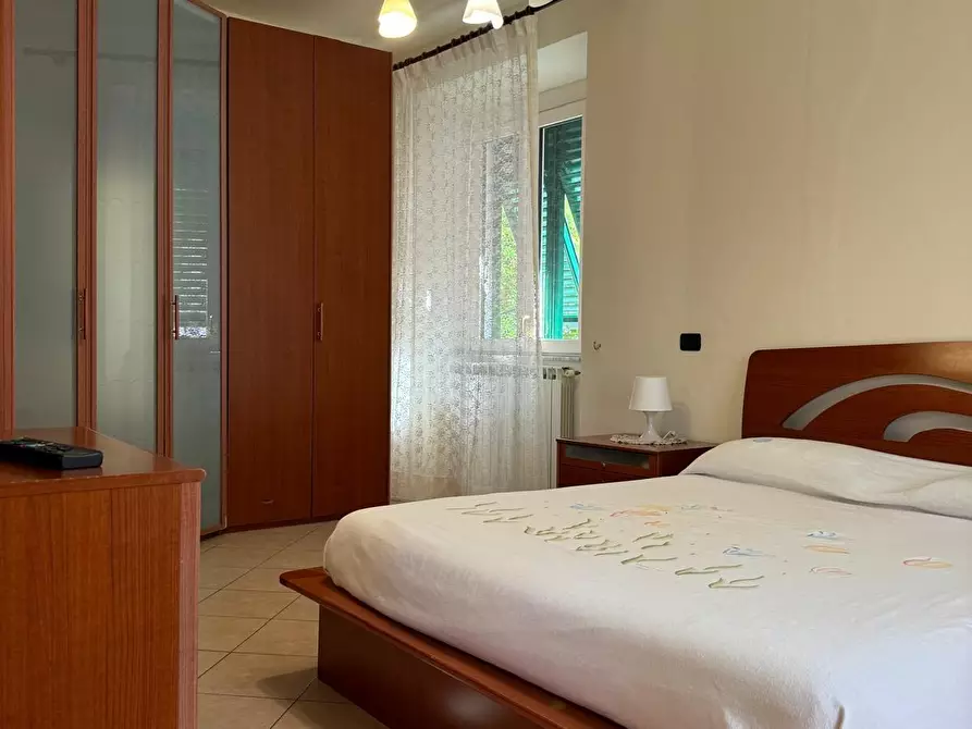 Immagine 35 di Casa semindipendente in vendita  a Lucca