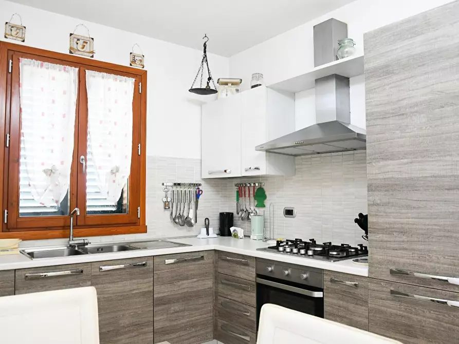 Immagine 4 di Casa bifamiliare in vendita  a Colle Di Val D'elsa