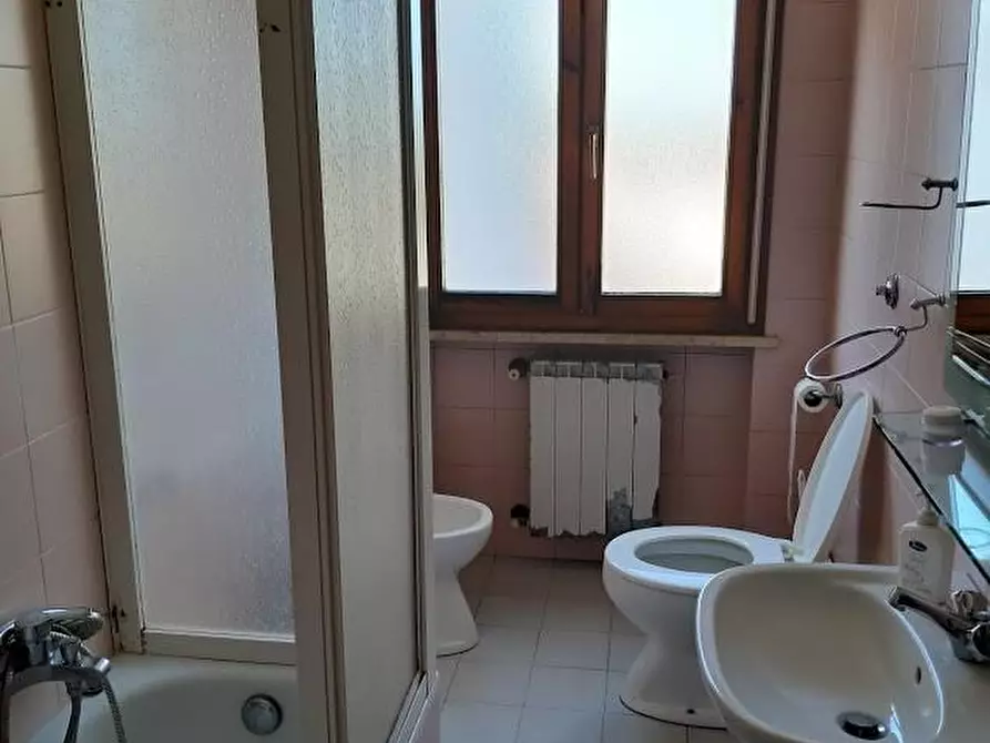 Immagine 11 di Appartamento in vendita  a Pisa