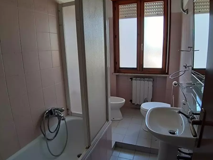 Immagine 13 di Appartamento in vendita  a Pisa