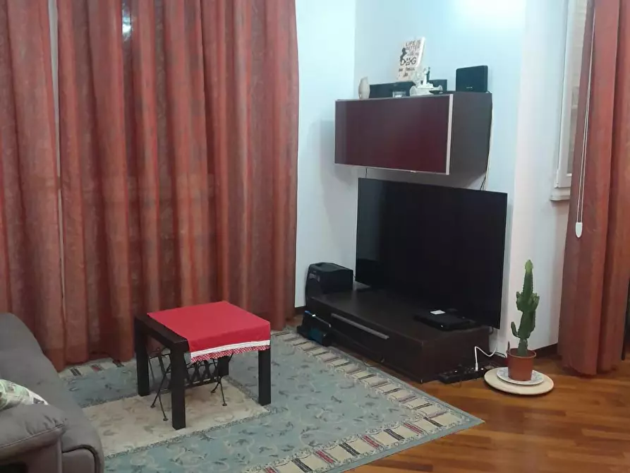 Immagine 2 di Appartamento in vendita  a Livorno