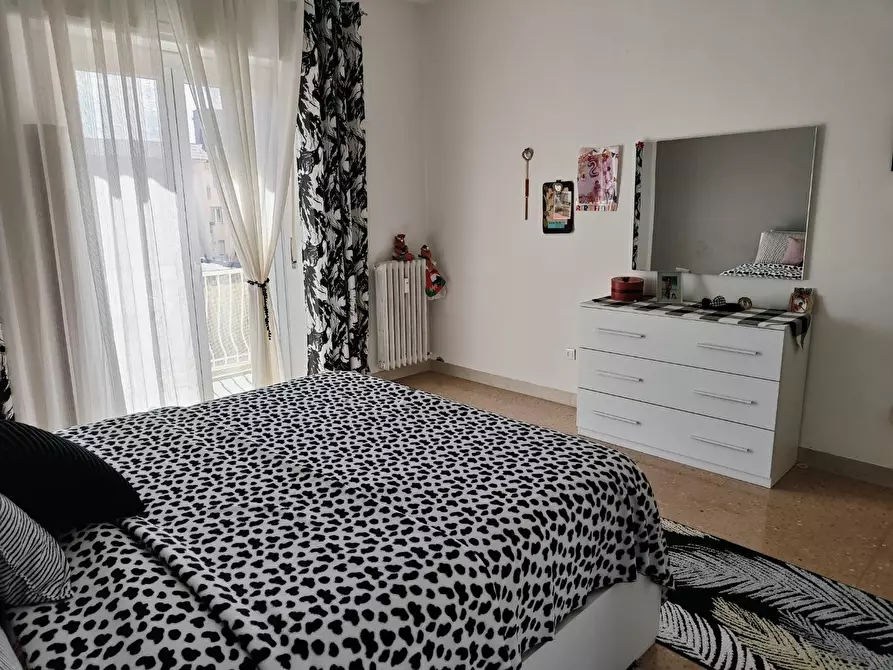 Immagine 18 di Appartamento in vendita  a Livorno