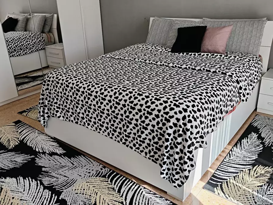 Immagine 17 di Appartamento in vendita  a Livorno