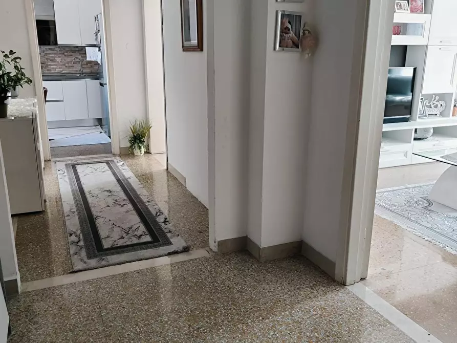 Immagine 9 di Appartamento in vendita  a Livorno