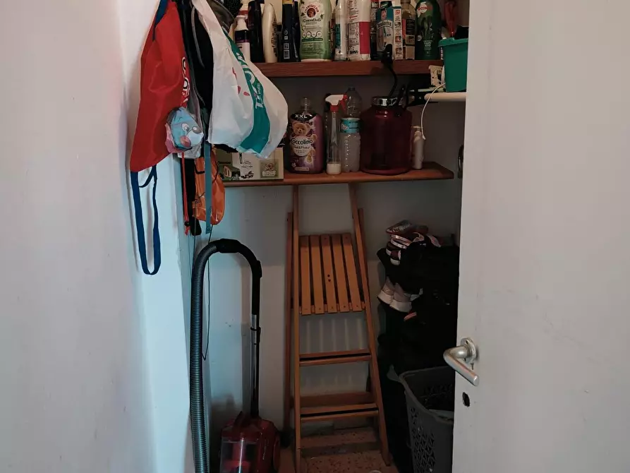 Immagine 22 di Appartamento in vendita  a Livorno