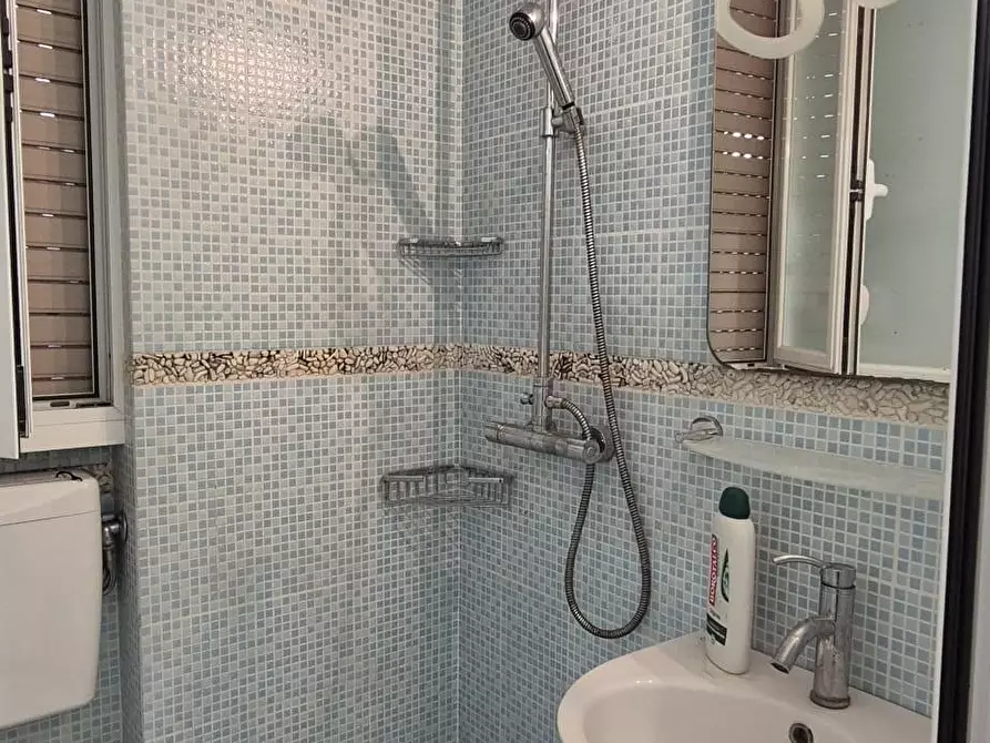 Immagine 7 di Appartamento in vendita  a Viareggio