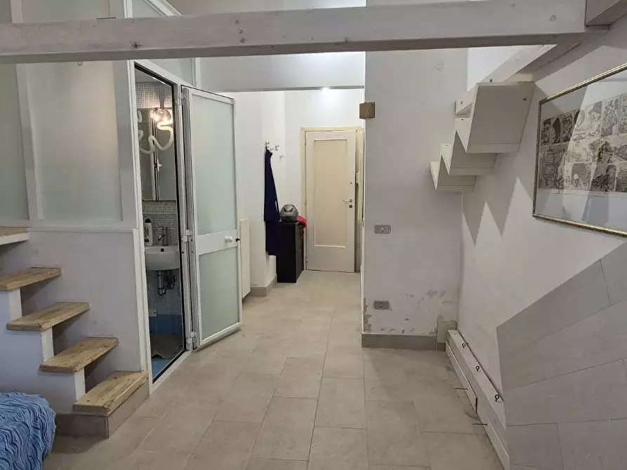 Immagine 6 di Appartamento in vendita  a Viareggio