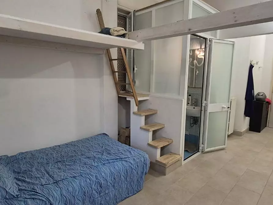 Immagine 1 di Appartamento in vendita  a Viareggio