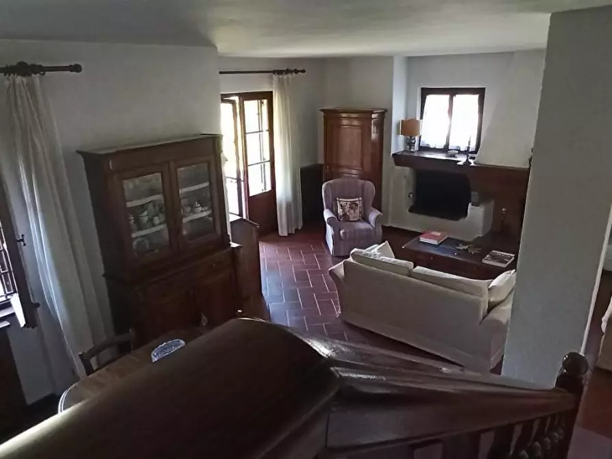 Immagine 22 di Casa bifamiliare in vendita  a Camaiore