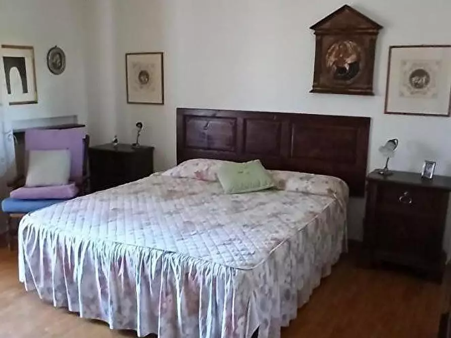 Immagine 55 di Casa bifamiliare in vendita  a Camaiore