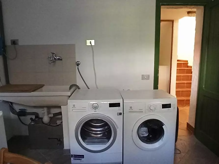 Immagine 31 di Casa bifamiliare in vendita  a Camaiore