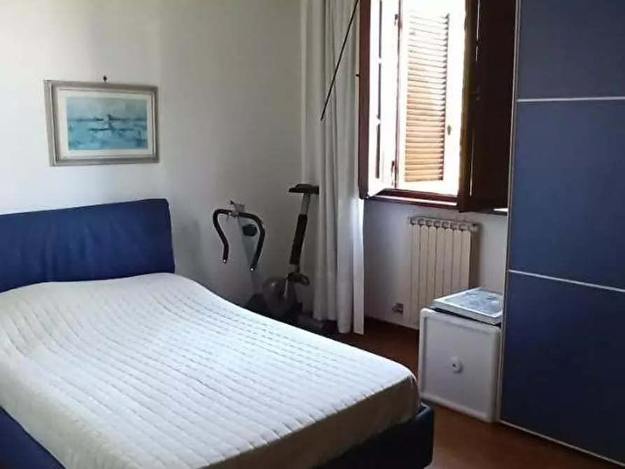 Immagine 45 di Casa bifamiliare in vendita  a Camaiore