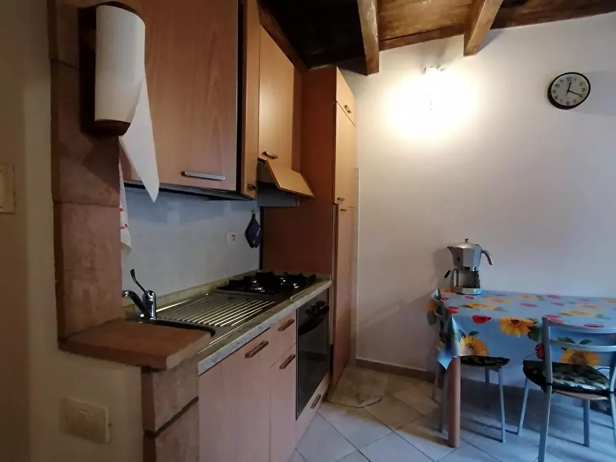 Immagine 7 di Appartamento in vendita  a Carrara