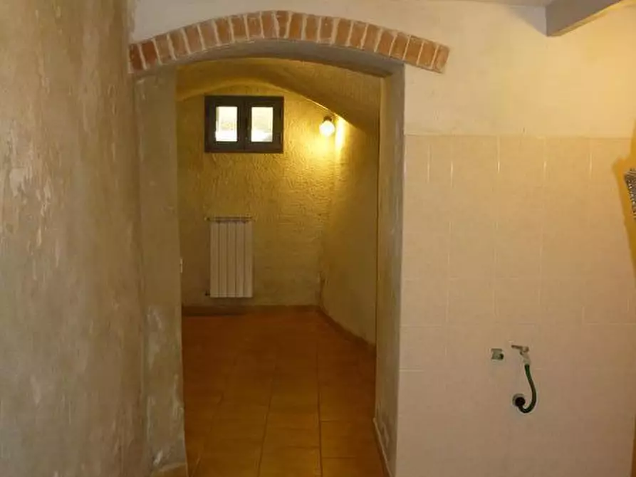 Immagine 12 di Appartamento in vendita  a Carrara