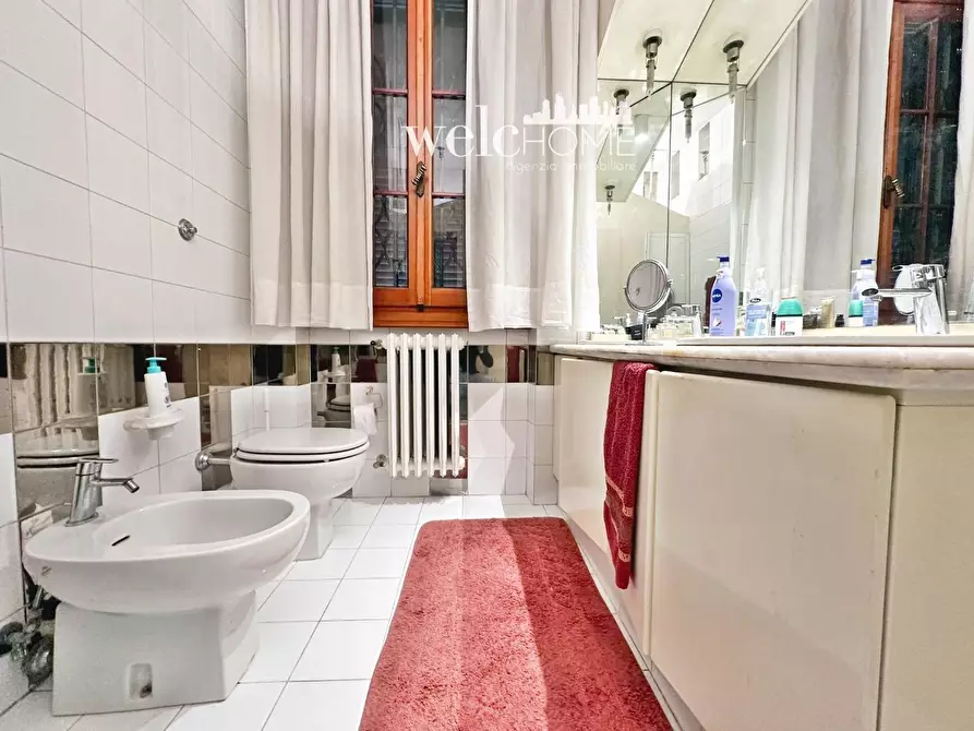 Immagine 31 di Villa in vendita  a Campi Bisenzio