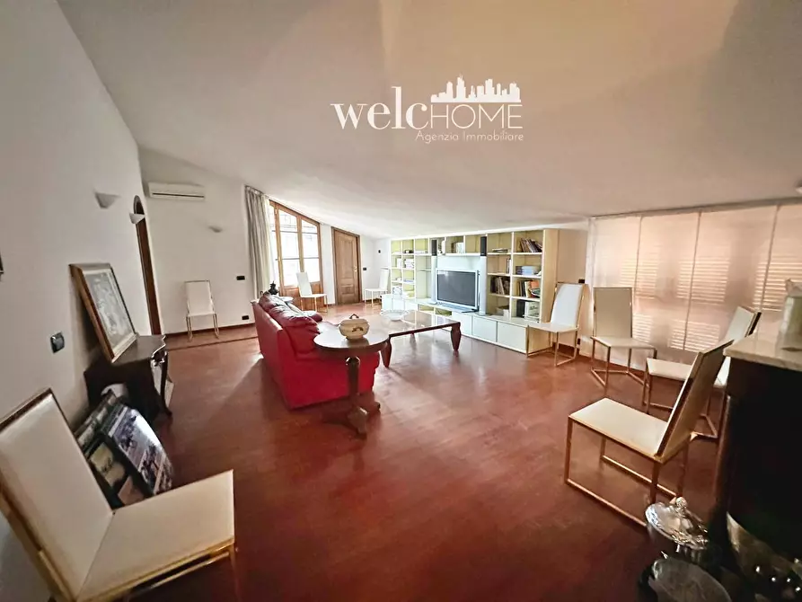 Immagine 18 di Villa in vendita  a Campi Bisenzio