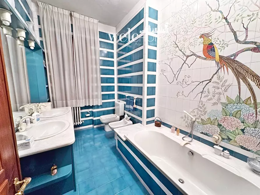 Immagine 29 di Villa in vendita  a Campi Bisenzio