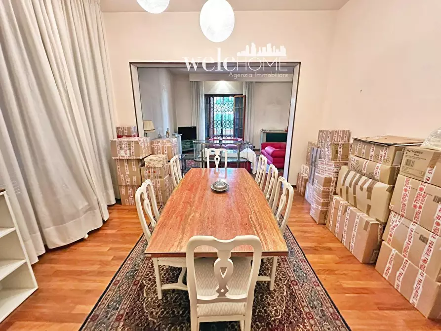 Immagine 9 di Villa in vendita  a Campi Bisenzio