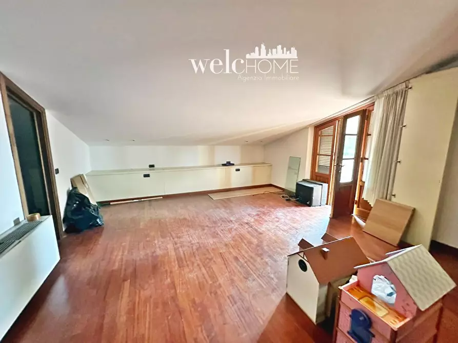 Immagine 25 di Villa in vendita  a Campi Bisenzio