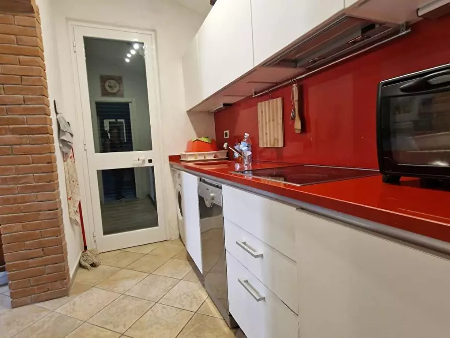 Immagine 3 di Casa indipendente in vendita  a Carrara
