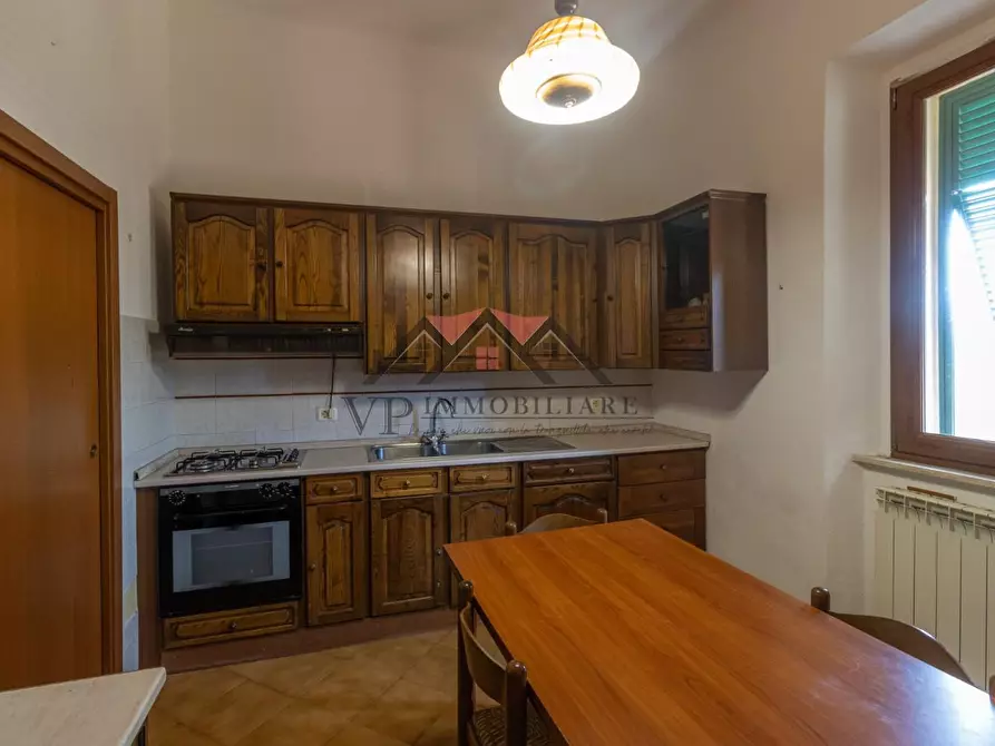 Immagine 4 di Appartamento in vendita  a Pomarance