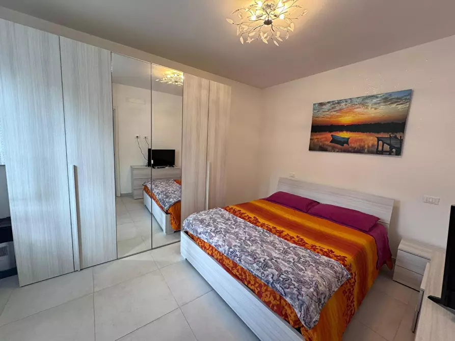 Immagine 5 di Appartamento in vendita  a Carrara