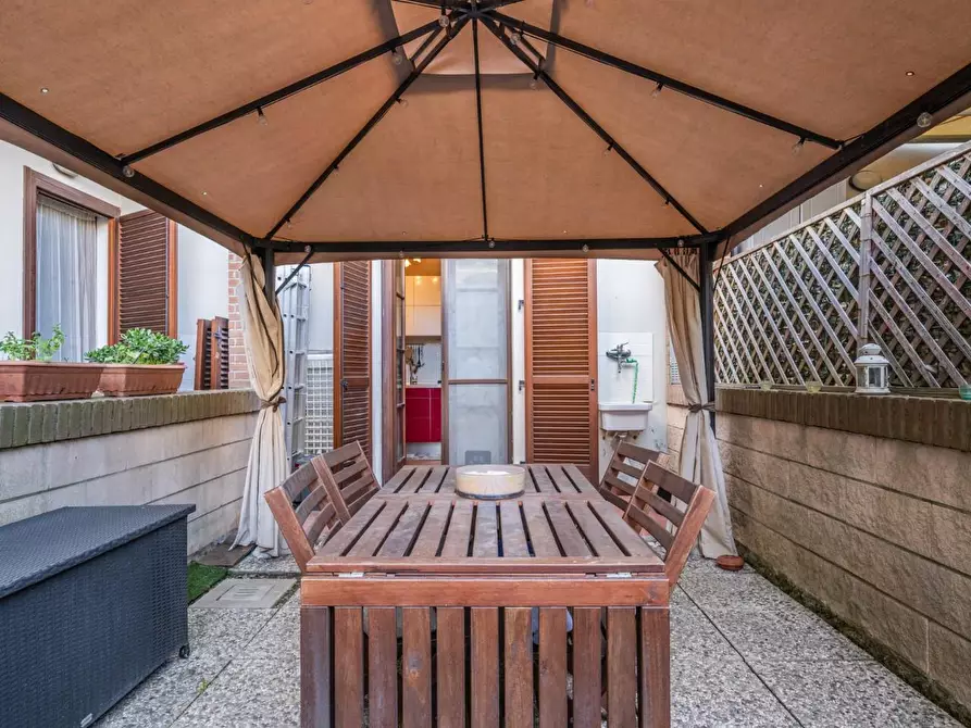 Immagine 15 di Terratetto in vendita  a Cascina