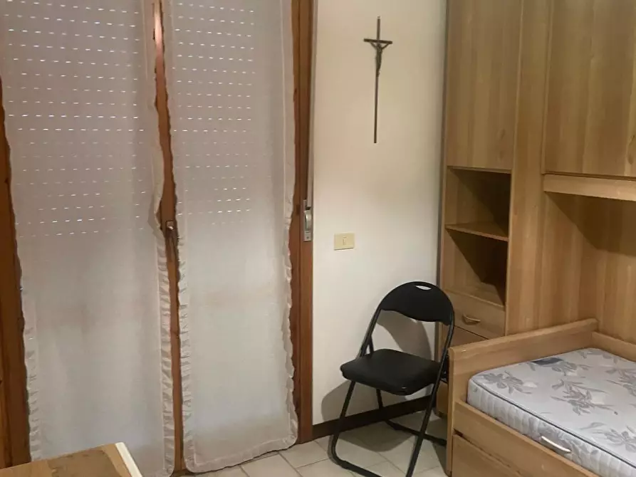 Immagine 10 di Appartamento in affitto  a Ortonovo