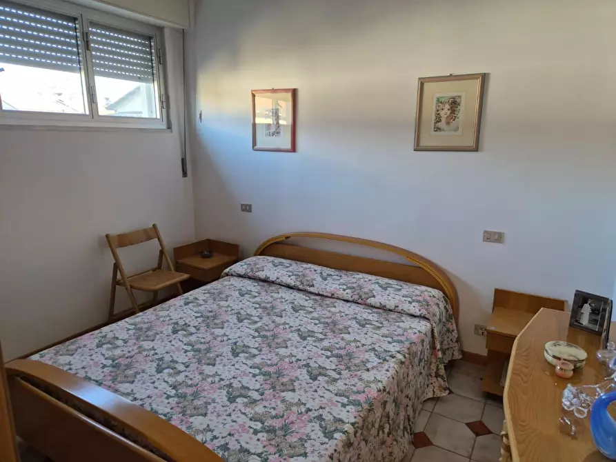 Immagine 8 di Appartamento in vendita  a Massa