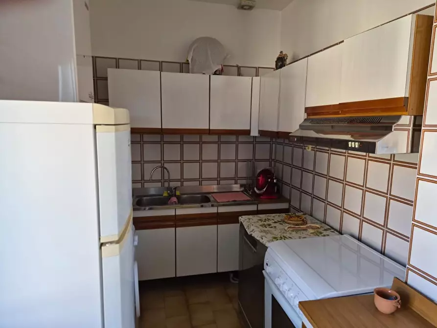 Immagine 5 di Appartamento in vendita  a Massa