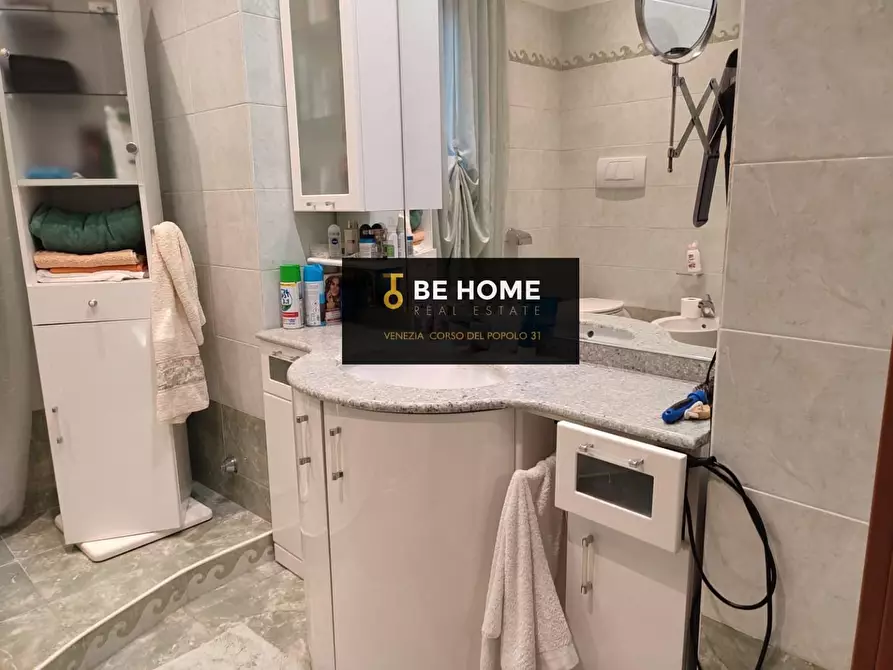 Immagine 18 di Appartamento in vendita  a Venezia