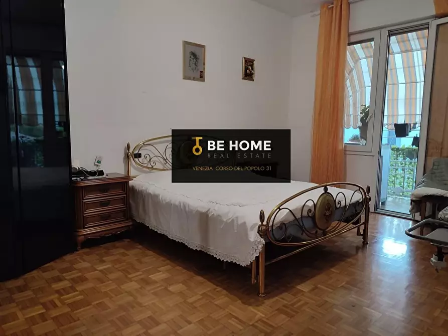 Immagine 17 di Appartamento in vendita  a Venezia