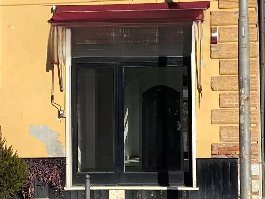 Immagine 4 di Locale commerciale in vendita  a Seravezza