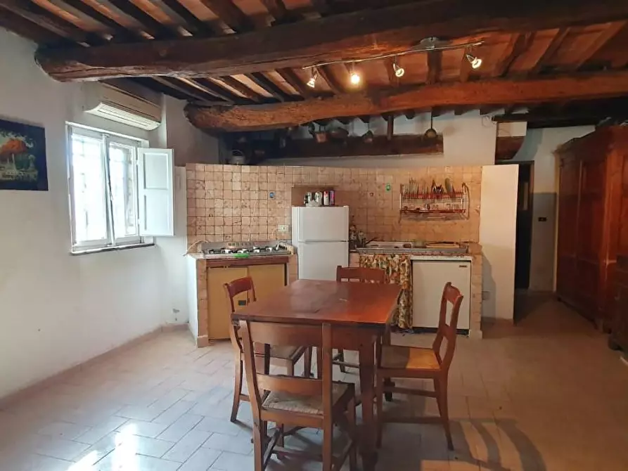 Immagine 25 di Terratetto in vendita  a Lucca