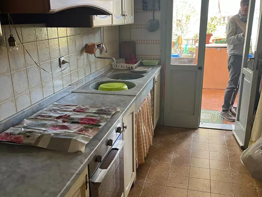 Immagine 4 di Casa indipendente in vendita  a Massa