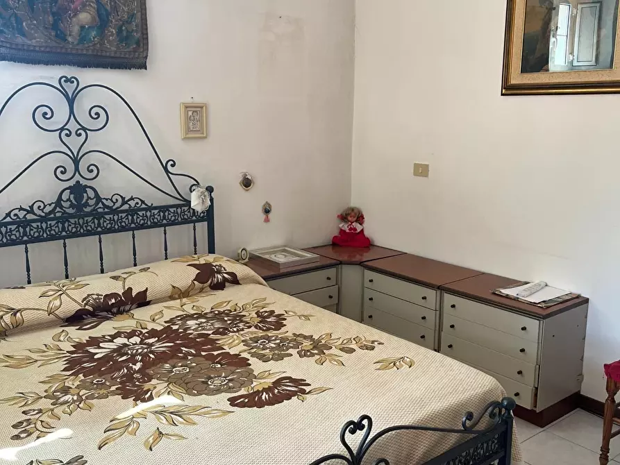 Immagine 11 di Casa indipendente in vendita  a Massa