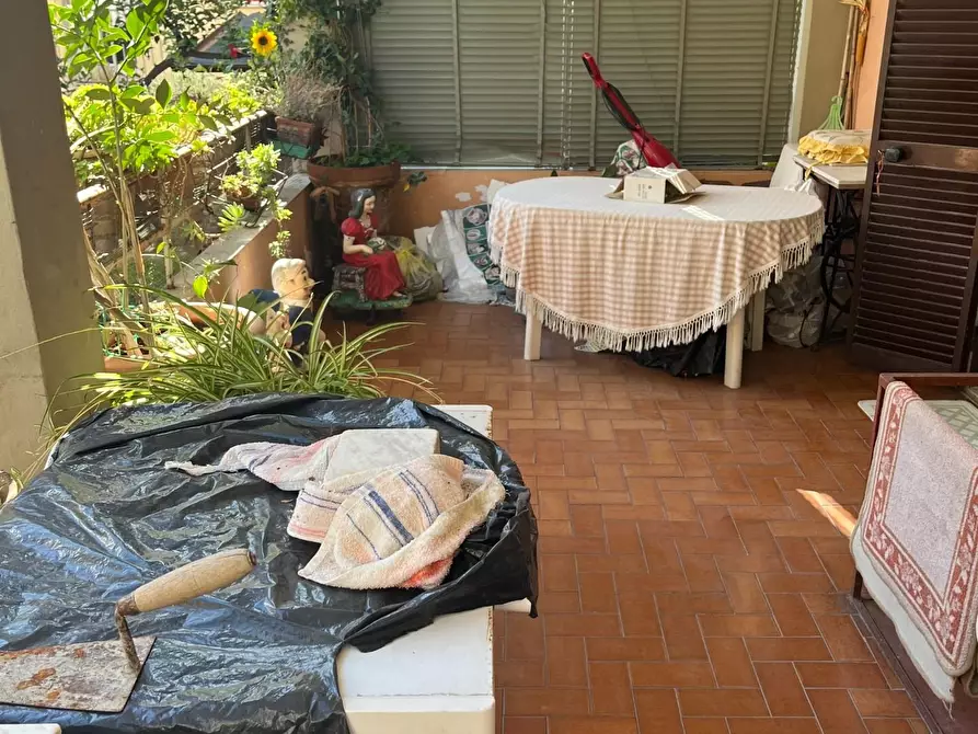 Immagine 9 di Casa indipendente in vendita  a Massa