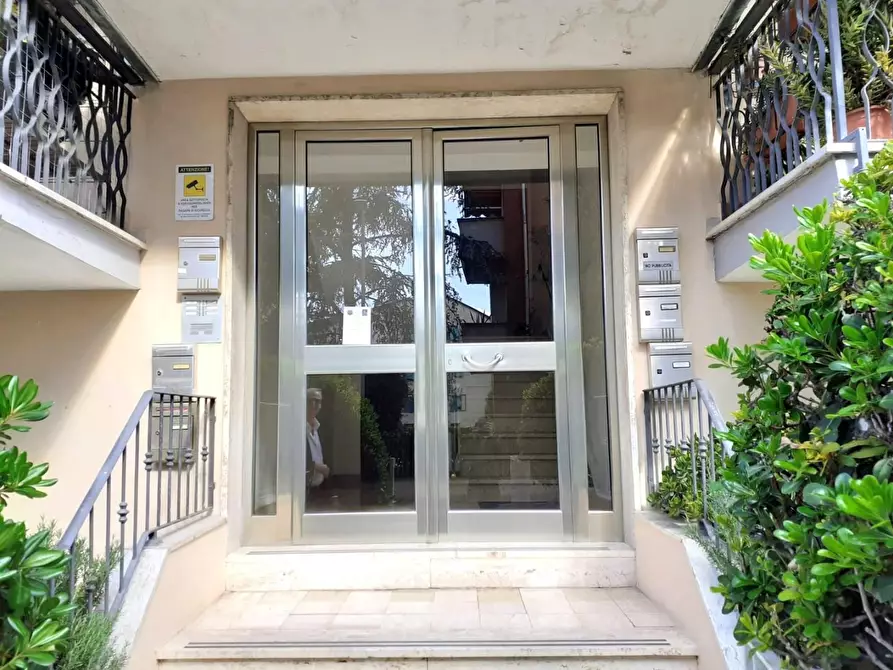 Immagine 30 di Appartamento in vendita  a Pontedera