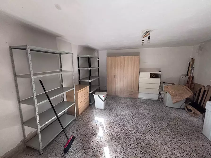 Immagine 29 di Appartamento in vendita  a Pontedera