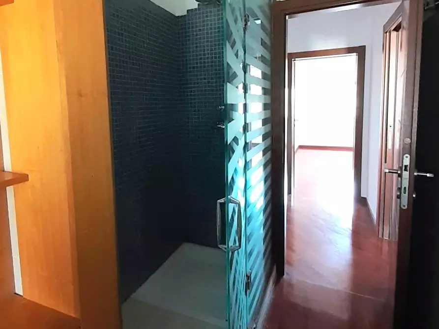 Immagine 20 di Appartamento in vendita  a Pontedera