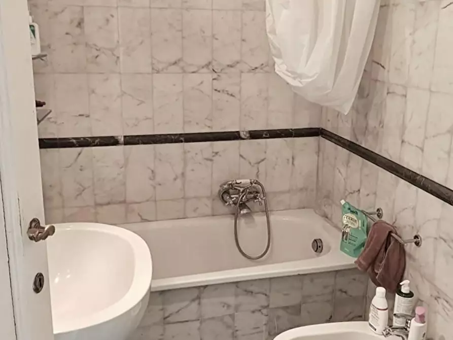 Immagine 15 di Appartamento in vendita  a Pisa