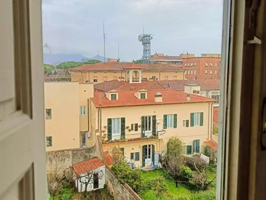Immagine 4 di Appartamento in vendita  a Pisa