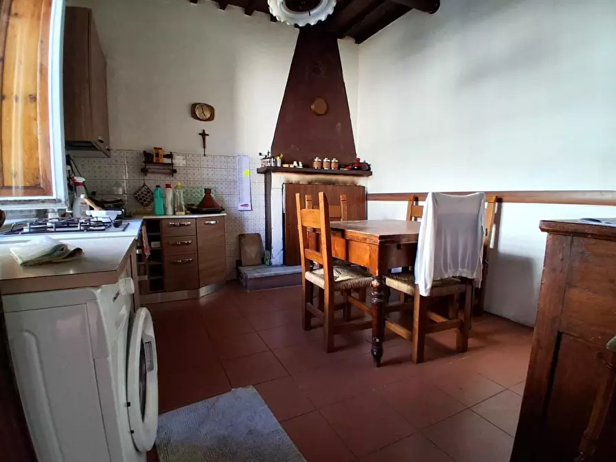 Immagine 2 di Terratetto in vendita  a Lucca